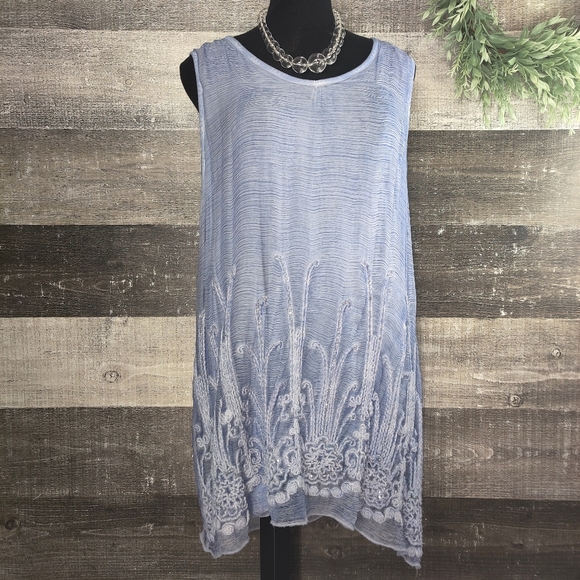 Soft Surroundings Tops - Soft surroundings blue silk embroidered tank